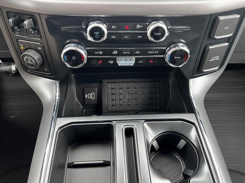 New 2025 Ford F150 XLT w/ Equipment Group 303A High image 14