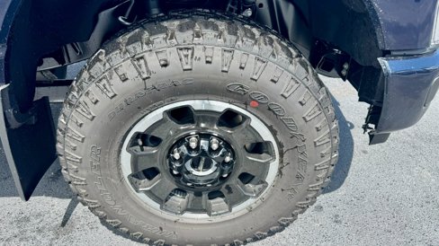 New 2025 Ford F250 Lariat w/ Lariat Ultimate Package image 4