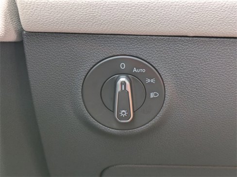 New 2025 Volkswagen Taos S image 24