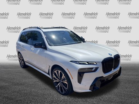 New 2026 BMW X7 M60i image 2