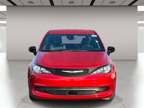 New 2026 Chrysler Voyager LX image 9
