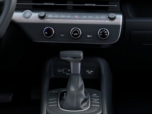 New 2025 Hyundai Kona SE image 16