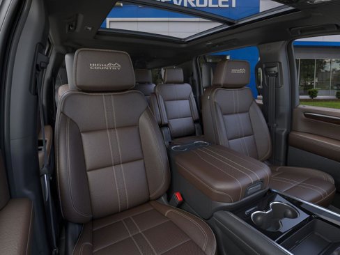 New 2026 Chevrolet Suburban High Country image 16