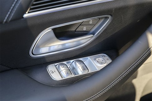 New 2025 Mercedes-Benz GLE 53 AMG 4MATIC Coupe image 30