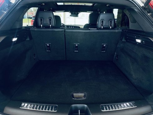 Used 2024 Cadillac XT4 Premium Luxury image 28