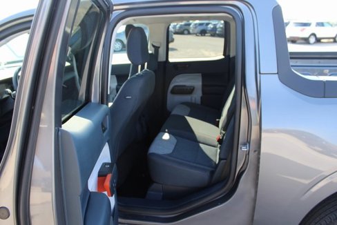 Used 2022 Ford Maverick XLT image 16