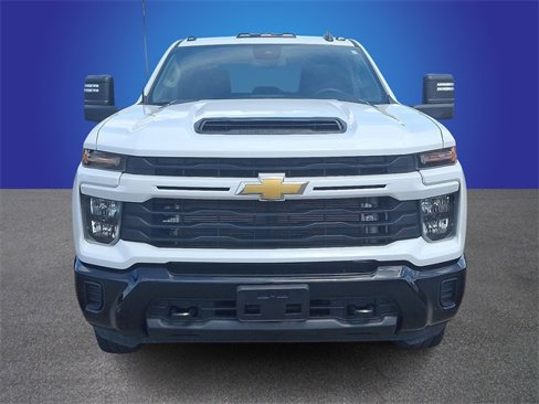 Used 2024 Chevrolet Silverado 2500 Custom w/ Custom Value Package image 2