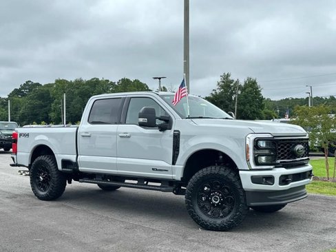 New 2025 Ford F250 Lariat w/ Black Appearance Package image 11