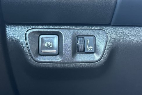 Used 2023 GMC Acadia SLE w/ Elevation Edition image 30
