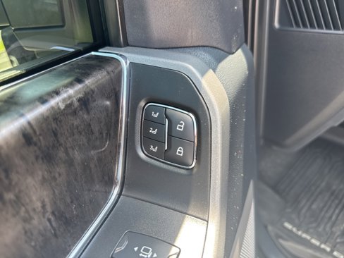 Used 2024 Ford F250 Lariat w/ Lariat Ultimate Package image 42