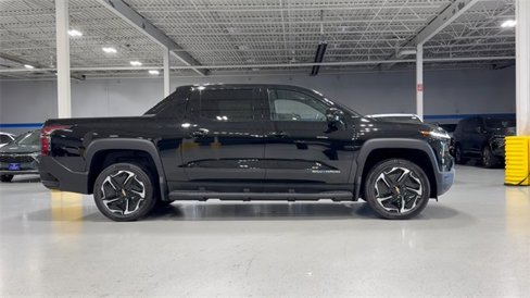 New 2026 Chevrolet Silverado EV LT image 3