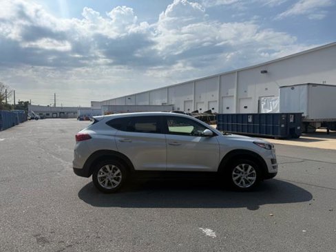 Used 2019 Hyundai Tucson SE image 5