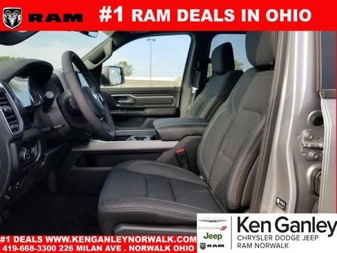 New 2026 RAM 1500 4x4 Crew Cab image 9