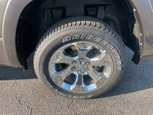 New 2026 RAM 1500 4x4 Crew Cab image 10
