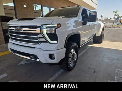 Certified 2024 Chevrolet Silverado 3500 High Country w/ High Country Premium Package image 1