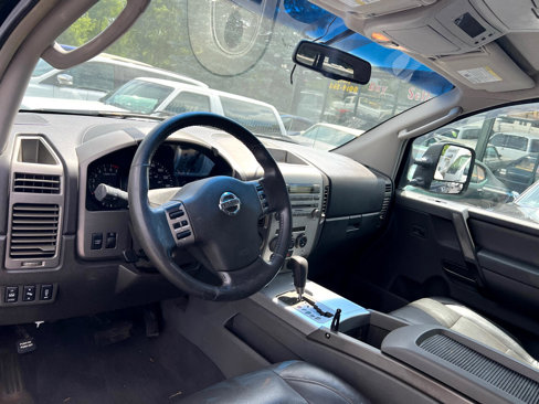 Used 2006 Nissan Titan LE w/ (T01) Tow Pkg image 7