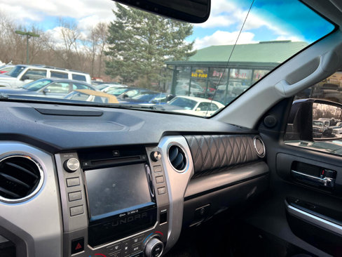 Used 2017 Toyota Tundra Platinum image 9
