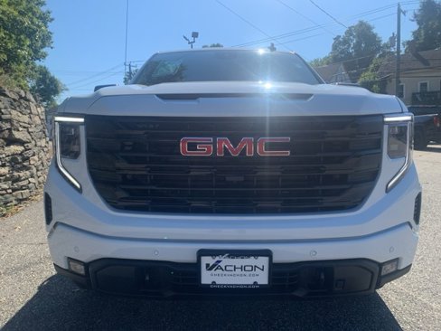 New 2026 GMC Sierra 1500 Elevation image 3