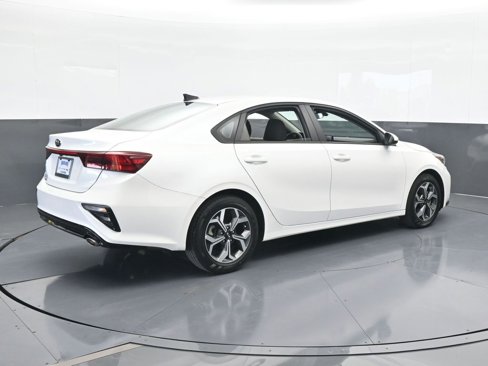Used 2021 Kia Forte LXS image 6