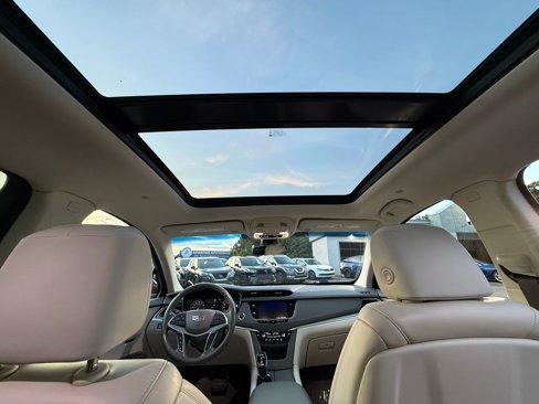 Used 2020 Cadillac XT5 Premium Luxury image 38