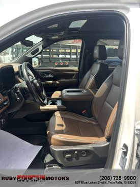 Used 2021 Chevrolet Suburban High Country w/ Premium Package image 14