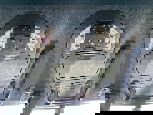 New 2025 Chrysler Pacifica Limited image 19