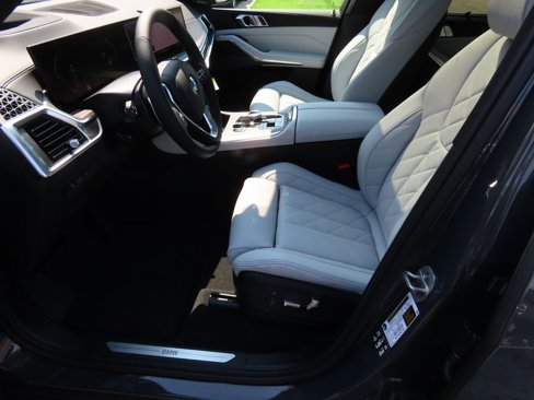 New 2026 BMW X5 xDrive40i w/ Executive Package image 41