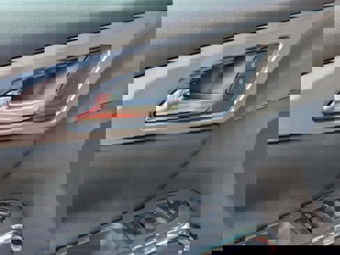 New 2026 Chevrolet Traverse LT w/ Enhanced Driving Package image 13