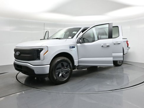 New 2025 Ford F150 Lightning XLT image 30
