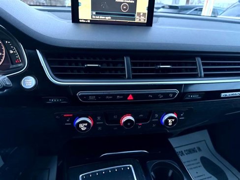 Used 2017 Audi Q7 3.0T Premium Plus image 23