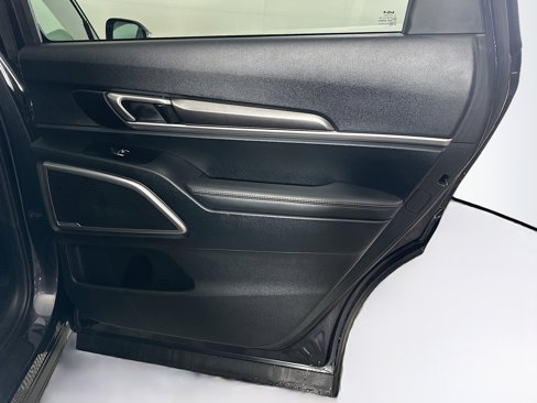 Used 2025 Kia Telluride S image 34