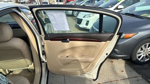Used 2011 Buick Lucerne CXL w/ Driver Confidence Package image 12