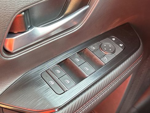 New 2026 Nissan Kicks SR w/ Cold Weather Package image 24