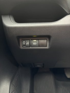Used 2024 Toyota RAV4 XLE image 31