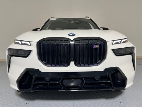 New 2026 BMW X7 M60i image 6