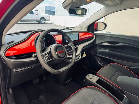 New 2024 FIAT 500 e (RED) image 12