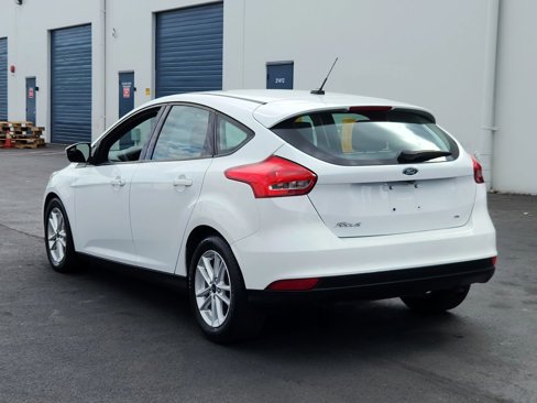 Used 2018 Ford Focus SE image 3