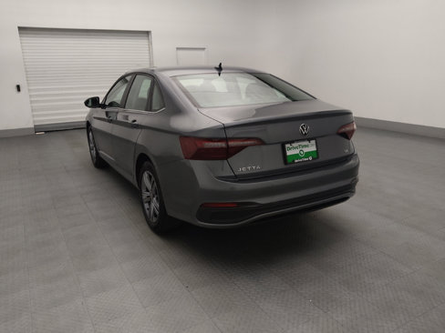 Used 2024 Volkswagen Jetta SE image 5