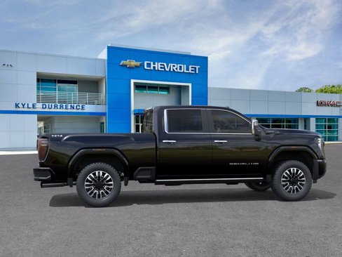 New 2025 GMC Sierra 2500 Denali Ultimate image 5