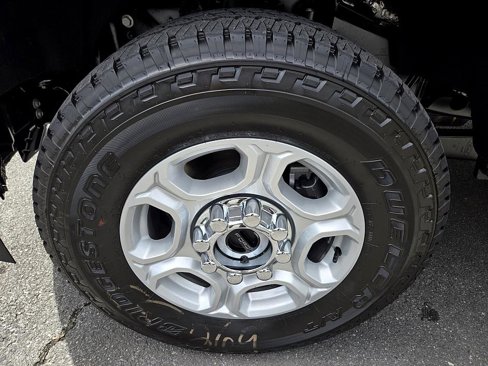 New 2025 Ford F250 XLT w/ FX4 Off-Road Package image 19