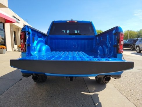 New 2026 RAM 1500 4x4 Crew Cab image 13