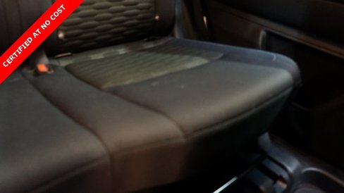 Used 2024 Nissan Pathfinder S image 61