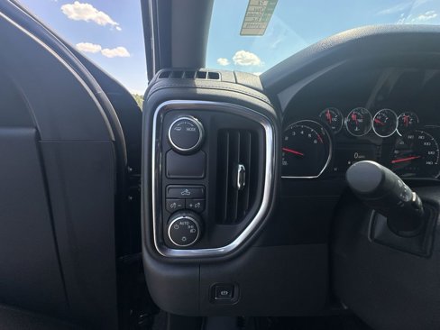 Certified 2020 Chevrolet Silverado 1500 LT w/ All-Star Edition image 24