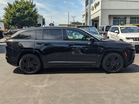 New 2025 Jeep Wagoneer Launch Edition w/ Trailer Tow Group image 2