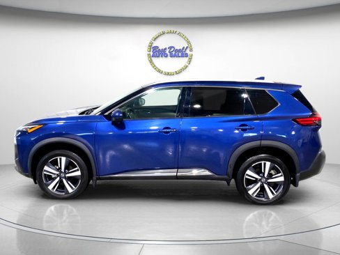 Used 2021 Nissan Rogue SL image 2