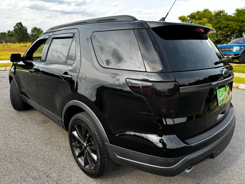 Used 2018 Ford Explorer XLT w/ Equipment Group 202A image 7