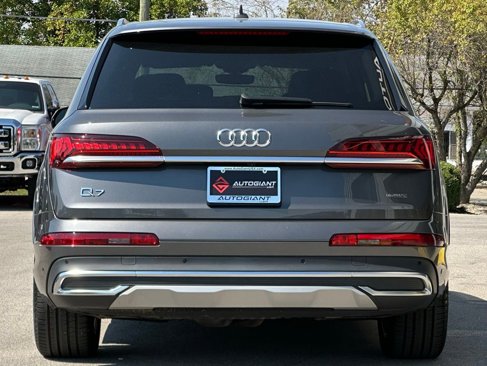 Used 2023 Audi Q7 3.0T Prestige image 9