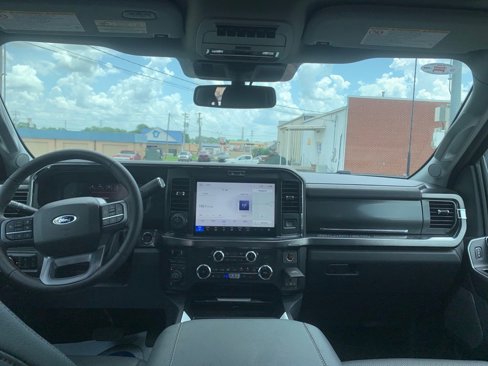 New 2025 Ford F250 Lariat w/ Lariat Ultimate Package image 25