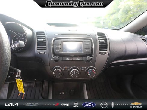 Used 2018 Kia Forte LX w/ LX Rear Camera Package image 16