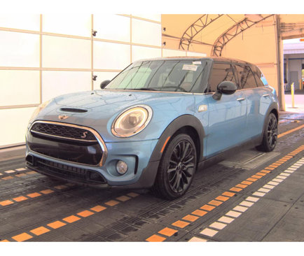 Used 2017 MINI Cooper Clubman S image 2